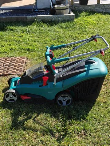 Tondeuse à gazon avec batterie inclue beschikbaar voor biedingen