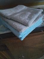 2 essuies gris et 2 bleus 50/100 cm nouveaux, Nieuw, Grijs, Ophalen of Verzenden, Handdoek