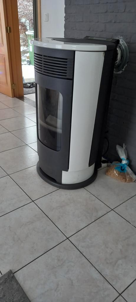 Poêle à granulés Eddy Kamin, Maison & Meubles, Poêles, Poêle à granulés, Enlèvement