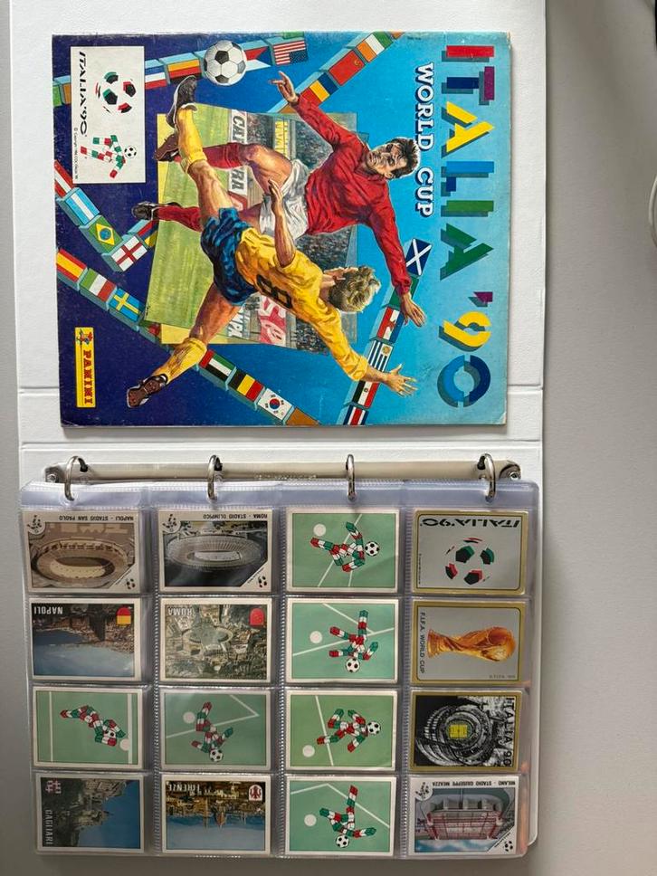 Panini WK Italy 1990 set + lege album, Verzamelen, Sportartikelen en Voetbal, Zo goed als nieuw, Poster, Plaatje of Sticker, Verzenden
