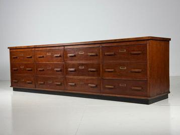 Apothekerskast dressoir jaren 60 vintage groot beschikbaar voor biedingen