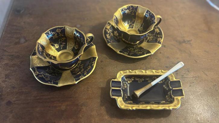 Cobalt genummerd en getekend thé servies setje., Antiek en Kunst, Antiek | Servies los, Ophalen