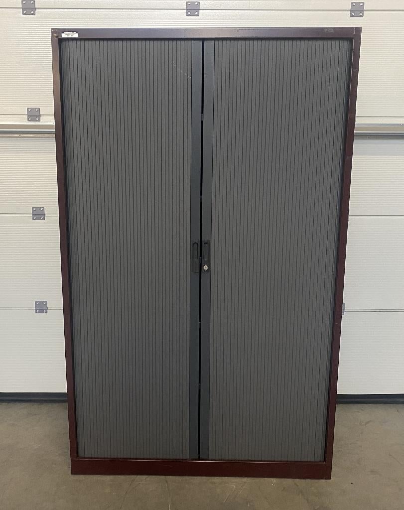 (2) Metalen hoge rolluikkasten, Zakelijke goederen, Ophalen