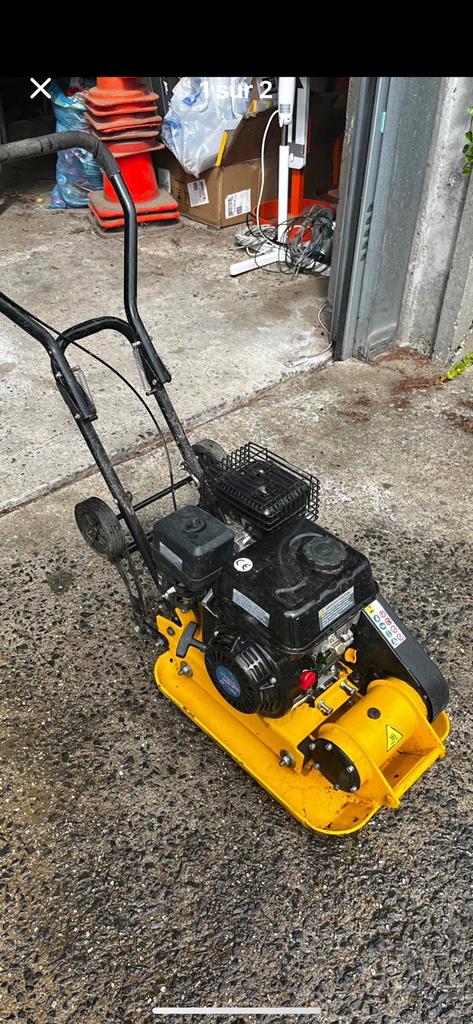 Dameuse thermique a louer, Tuin en Terras, Hand-tuingereedschap, Zo goed als nieuw, Ophalen