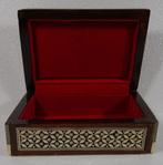 BOITE A BIJOUX EN BOIS INCRUSTE LACQUE, Enlèvement ou Envoi