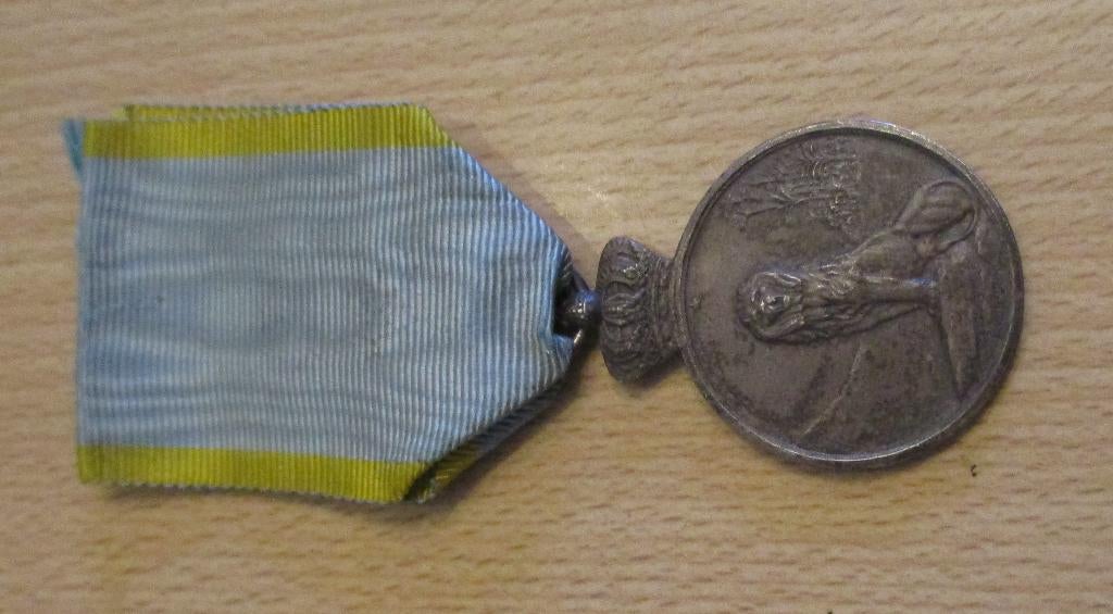 médaille de la campagne d' Afrique 1914 -1917 en argent, Enlèvement ou Envoi, Armée de terre, Ruban, Médaille ou Ailes
