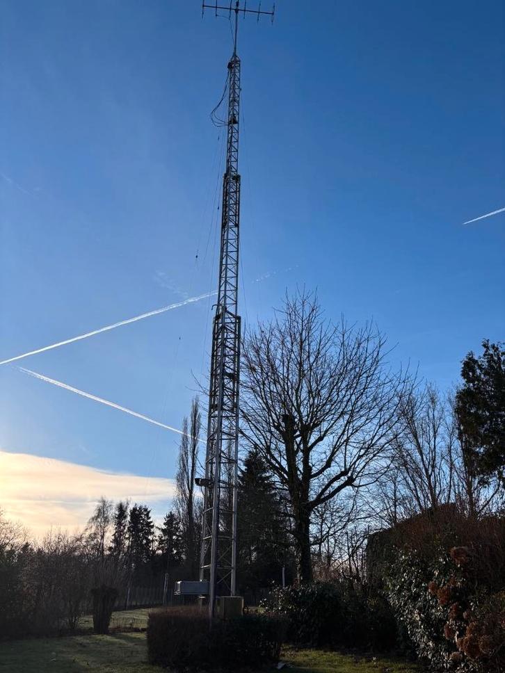 Mast De Kerf 18M uitschuifbaar (3x6) met antennes & sturing, Télécoms, Antennes & Mâts, Utilisé, Mât, Enlèvement