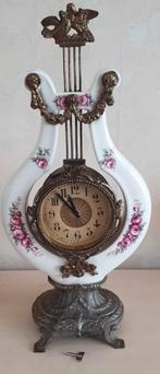 Antieke Franse Bronzen Grote klok., Verzenden