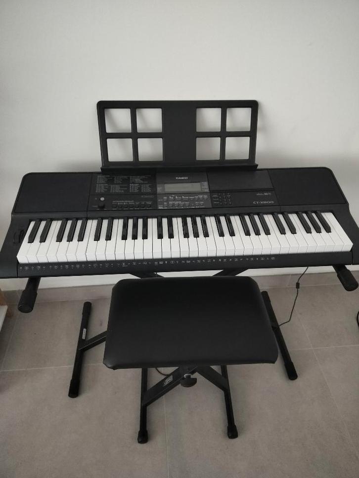 Casio CT-X800 + statief + stoeltje + partituurhouder, Musique & Instruments, Claviers, Casio, Enlèvement