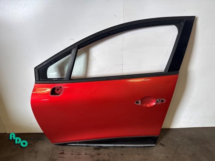 Portière 4portes avant gauche d'un Renault Clio (Clio 4 12-, Autos : Pièces & Accessoires, Renault, -, 3 mois de garantie, Utilisé