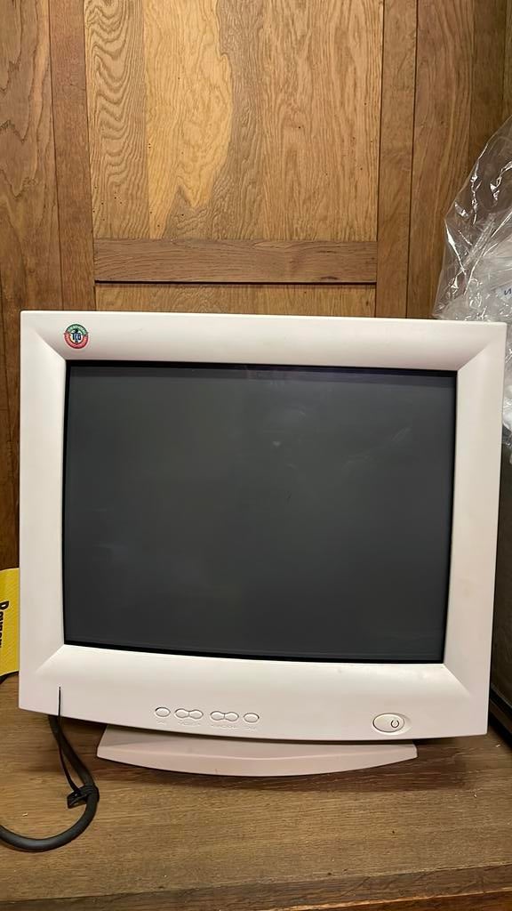 Crt monitor 17 inch retro gaming, Computers en Software, Monitoren, Gebruikt, Minder dan 1 ms, Overige typen, VGA