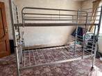 Robust metalen stapelbed ideaal voor kleine tuimtes, Huis en Inrichting, Slaapkamer | Stapelbedden en Hoogslapers, Ophalen, 90 cm