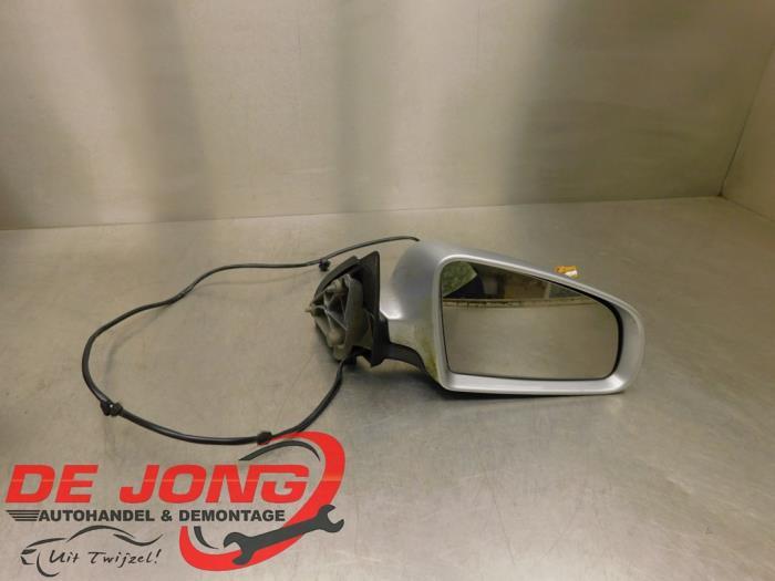 Buitenspiegel rechts van een Audi A4, Auto-onderdelen, Spiegels, Audi, Gebruikt, 3 maanden garantie, Ophalen of Verzenden
