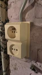 Douille montée en surface, Enlèvement ou Envoi, Utilisé