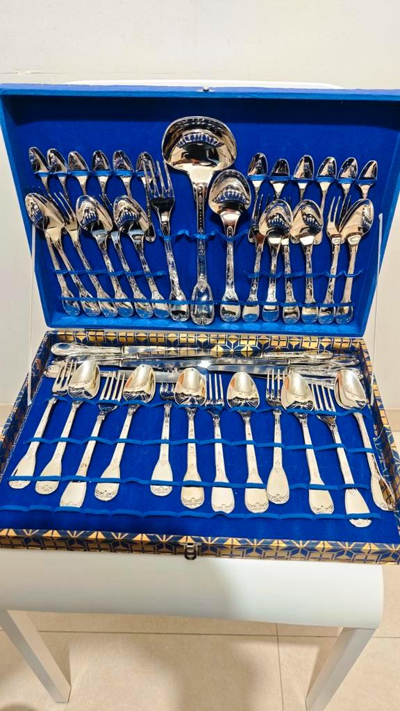 Superbe Ménagère en Argent (Titrage 800) - Style Louis XV, Antiquités & Art, Antiquités | Couverts, Enlèvement ou Envoi