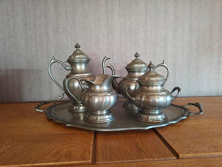 Tinnen koffie- en theeset op dienblad TIN / PEWTER / VINTAGE, Antiek en Kunst, Antiek | Tin, Ophalen