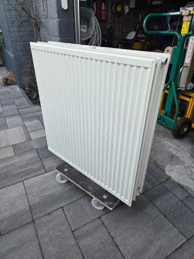 Radiator 90cm hoog 90 cm breed type 33 met beugels, Doe-het-zelf en Bouw, Verwarming en Radiatoren, Radiator, Ophalen