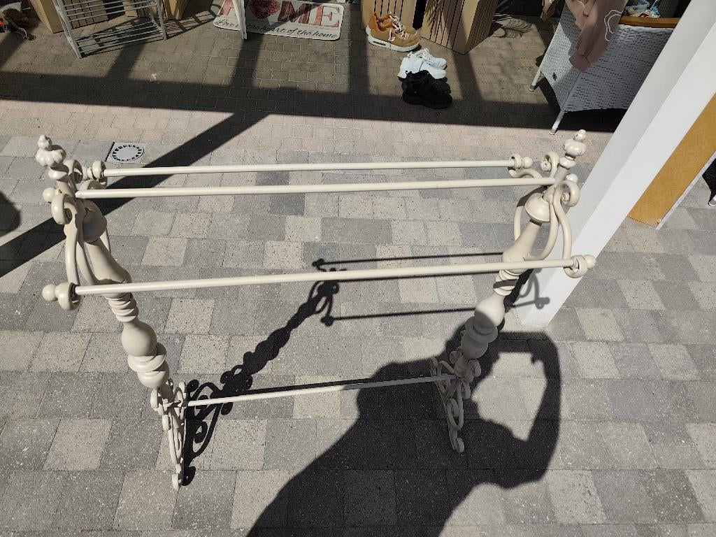 Handdoekenrek, muurlamp, muurrek, spiegel met bakje, kastje, Huis en Inrichting, Woonaccessoires | Spiegels, Ophalen