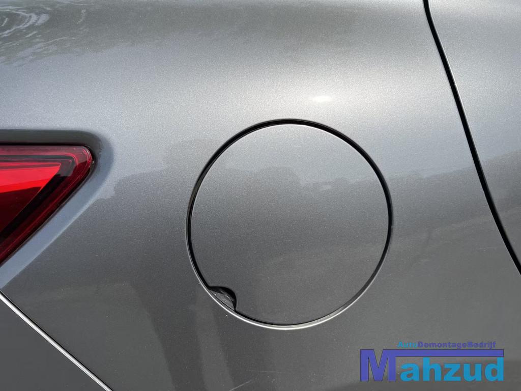 RENAULT CLIO 4 Hatchback Grijs TEKNG tankklep 2012-2019, Autos : Pièces & Accessoires, Renault Group, Contact.group@renault.com