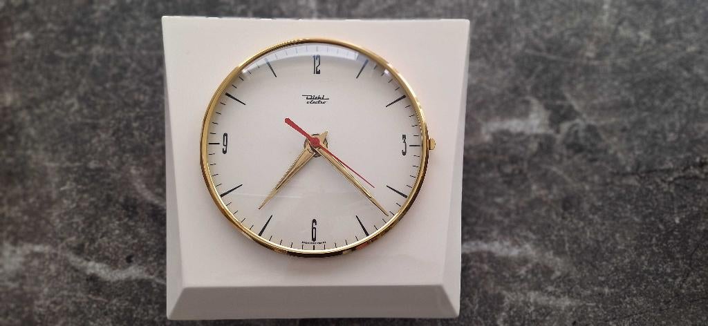 Klok Diehl Electro - witte muurklok, Maison & Meubles, Accessoires pour la Maison | Horloges, Enlèvement