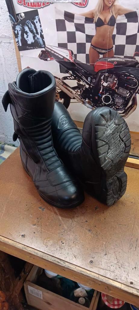 Laarzen en broeken van leer, Motoren, Kleding | Motorkleding, Laarzen, Ophalen