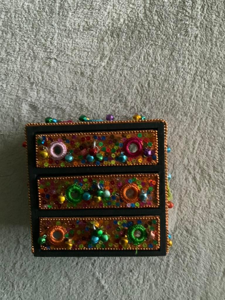 Boîte à bijoux pour enfants, Bijoux, Sacs & Beauté, Bijoux pour enfant, Enlèvement, Comme neuf, Autres types