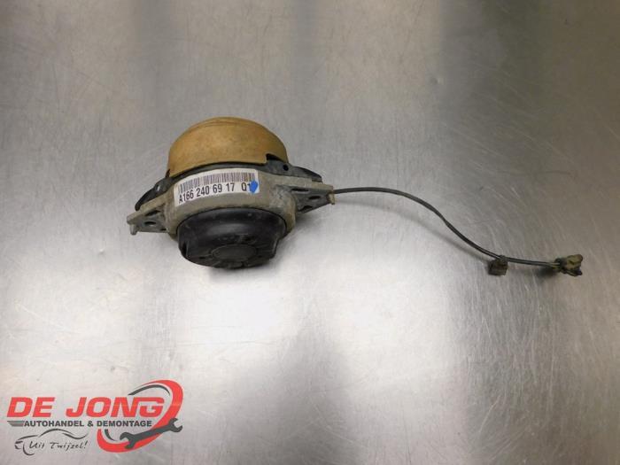 Support moteur d'un Mercedes ML-Klasse, 3 mois de garantie, Utilisé, -, -