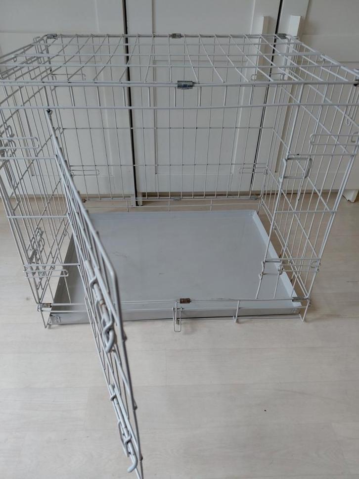 Banc + boîte de transport, Animaux & Accessoires, Caisses pour chiens, Enlèvement