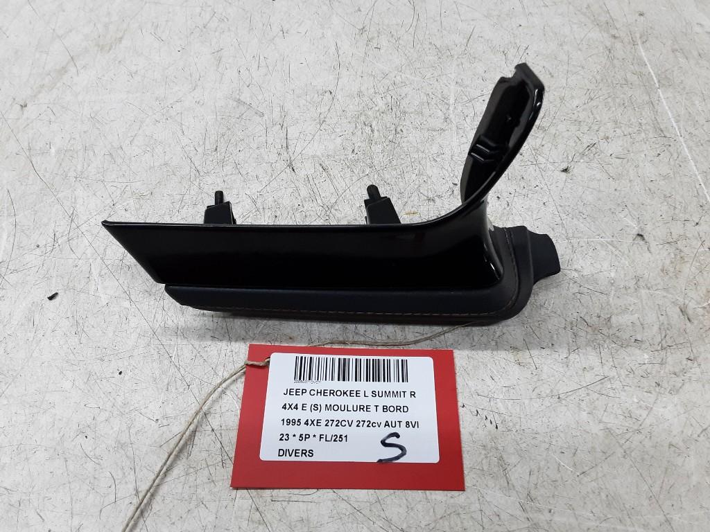 DIVERS DIVERS Jeep Grand Cherokee L (WL) (01-2021/-), Jeep, Mevr. I. Hauben, Utilisé, Rue de l'Espoir 34 34
4030  GRIVEGNÉE, BE