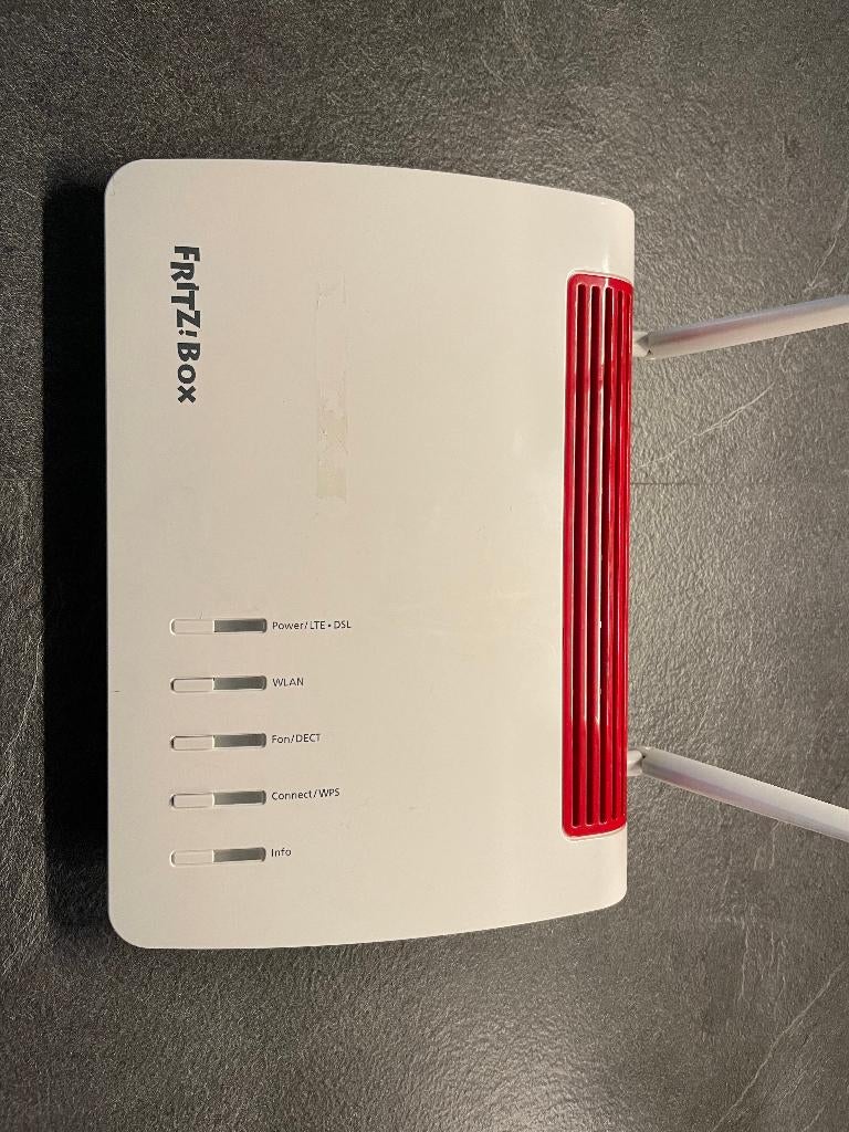 FRITZ ! Boîte 6890 LTE en parfait état, Informatique & Logiciels, Routeurs & Modems, Comme neuf, Routeur, Enlèvement ou Envoi
