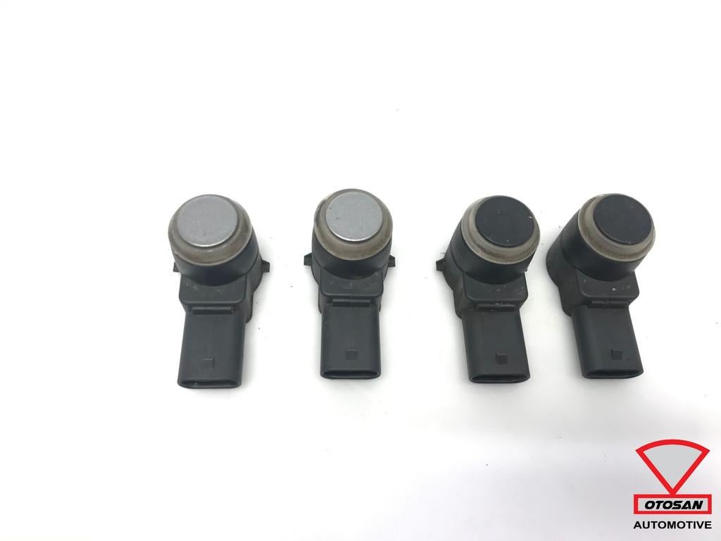 Capteur de stationnement PDC Mercedes divers mod les A212542, Mercedes-Benz AG, Mercedes-Benz, Utilisé, Mercedesstrasse 120
70372  Stuttgart, DE