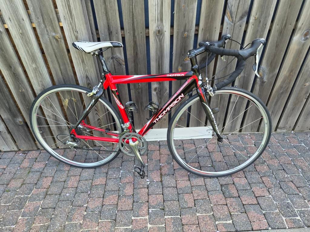 Thompson alu- koersfiets met carbon voor -en achtervork, Fietsen en Brommers, Ophalen