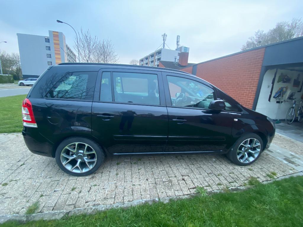Opel Zafira 7 pl, Auto's, Euro 5, 1250 kg, 4 cilinders, 1600 cc
