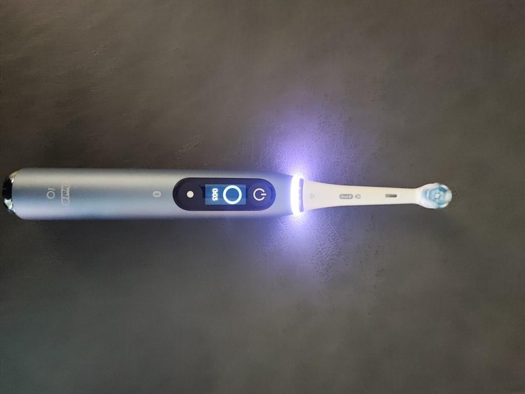Gloednieuwe ORAL-B IO 9 elektrische tandenborstel !!, Bijoux, Sacs & Beauté, Beauté | Soins de la bouche, Enlèvement ou Envoi