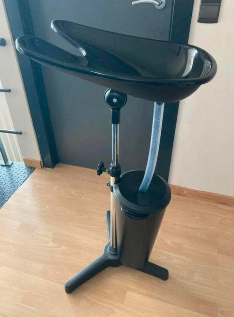 Draagbare wastafel kapper, Ophalen