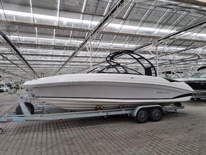Rinker Q7 van het jaar 2019 Mercruiser 6.2 L 350 PK DTS, Watersport en Boten, Speedboten, Zo goed als nieuw, 6 meter of meer, Benzine