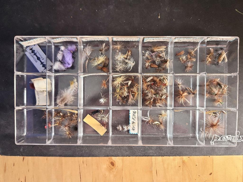 Pack Pêche à la Mouche - Canne Garbolino NEUVE + 340 Mouches, Ophalen, Gebruikt, Complete set