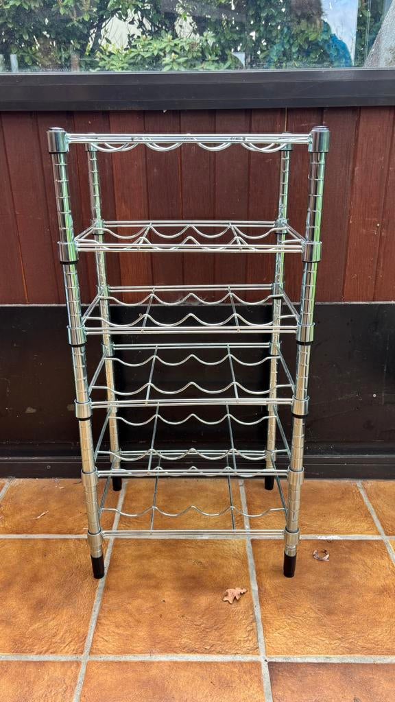 Casier à bouteilles galvanisé OMAR, Enlèvement, Utilisé, Métal, 25 bouteilles ou plus