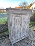 Très jolie ancienne garde-robe.  Shaby chique. Vintage, Maison & Meubles, Armoires | Penderies & Garde-robes, Enlèvement