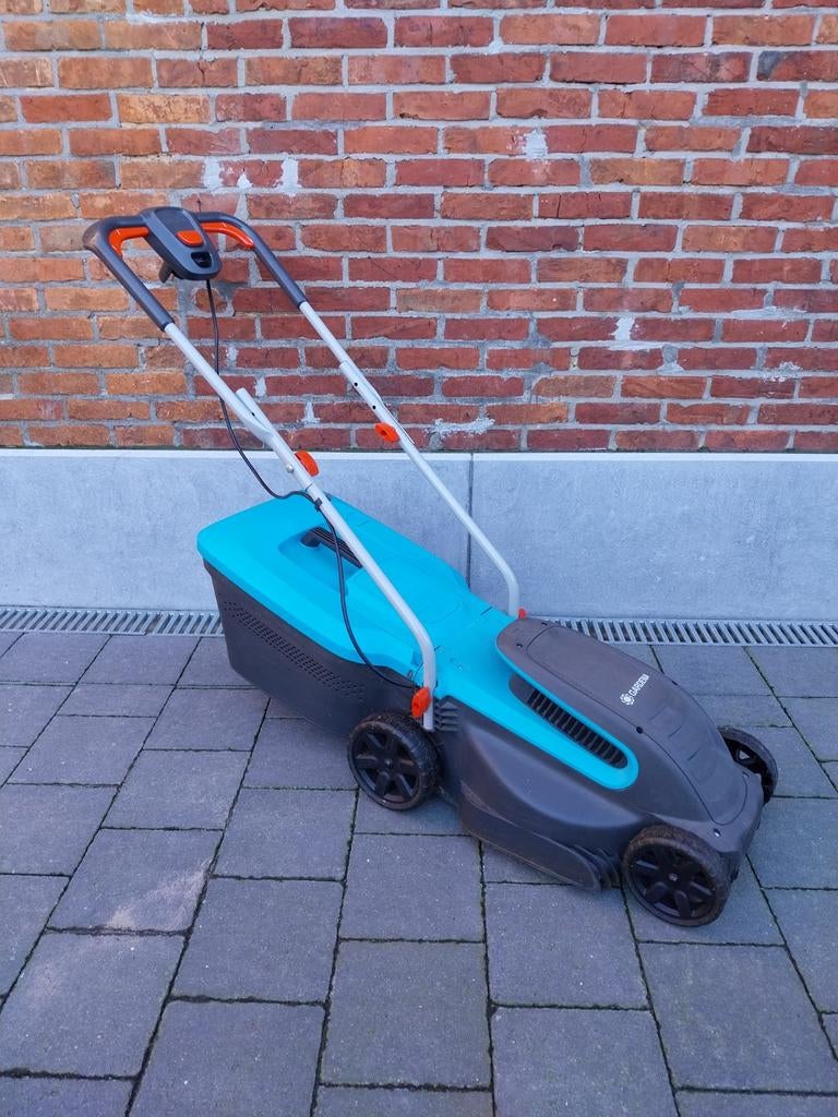 Elektrische grasmaaier, Tuin en Terras, Ophalen, Elektrische grasmaaier, Zo goed als nieuw, Opvangbak