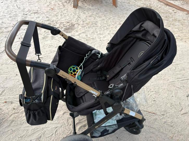 Poussette trio kinderkraft, Enfants & Bébés, Buggys, Ombrelle