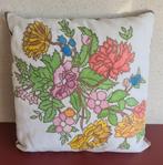 Coussin 38x38 cm - peinture sur soie, Enlèvement ou Envoi, Comme neuf, Blanc, Carré