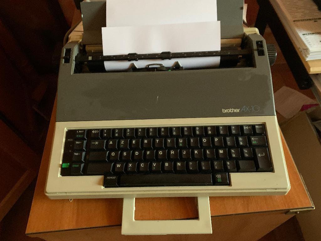 Electronische typemachine Brother, Diversen, Typemachines, Ophalen of Verzenden, Gebruikt