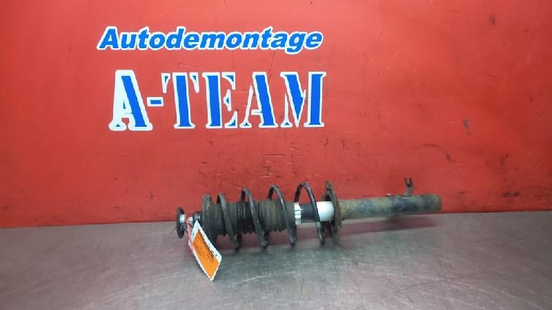 AMORTISSEUR OU ABSORBEUR DE CHOC AVANT DROIT Aygo (B10), Utilisé, Toyota