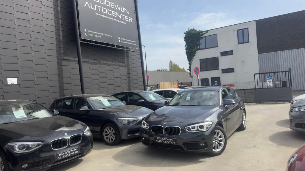 Bmw 1 Serie 116i 1.6Benzine 28.xxxkm ! TOPSTAAT Garantie, Auto's, BMW, Zwart, Leder en Stof, Handgeschakeld, 5 deurs