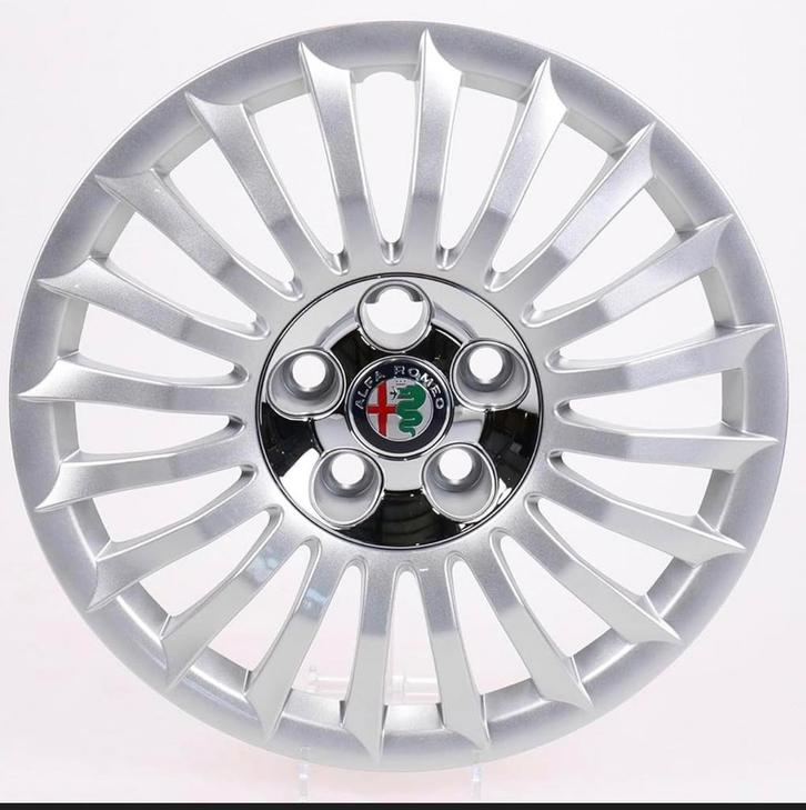 4 enjoliveurs d’origine alfa Romeo giulietta 16", Autos : Divers, Enjoliveurs, Utilisé, Enlèvement ou Envoi
