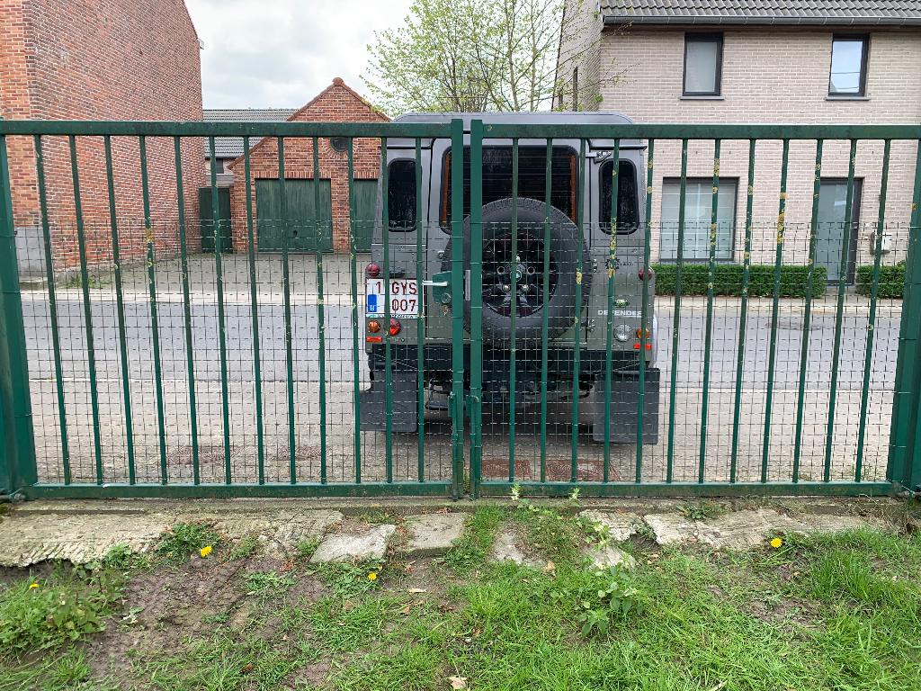 Metalen poort, Ophalen, Gebruikt, 150 tot 200 cm, IJzer