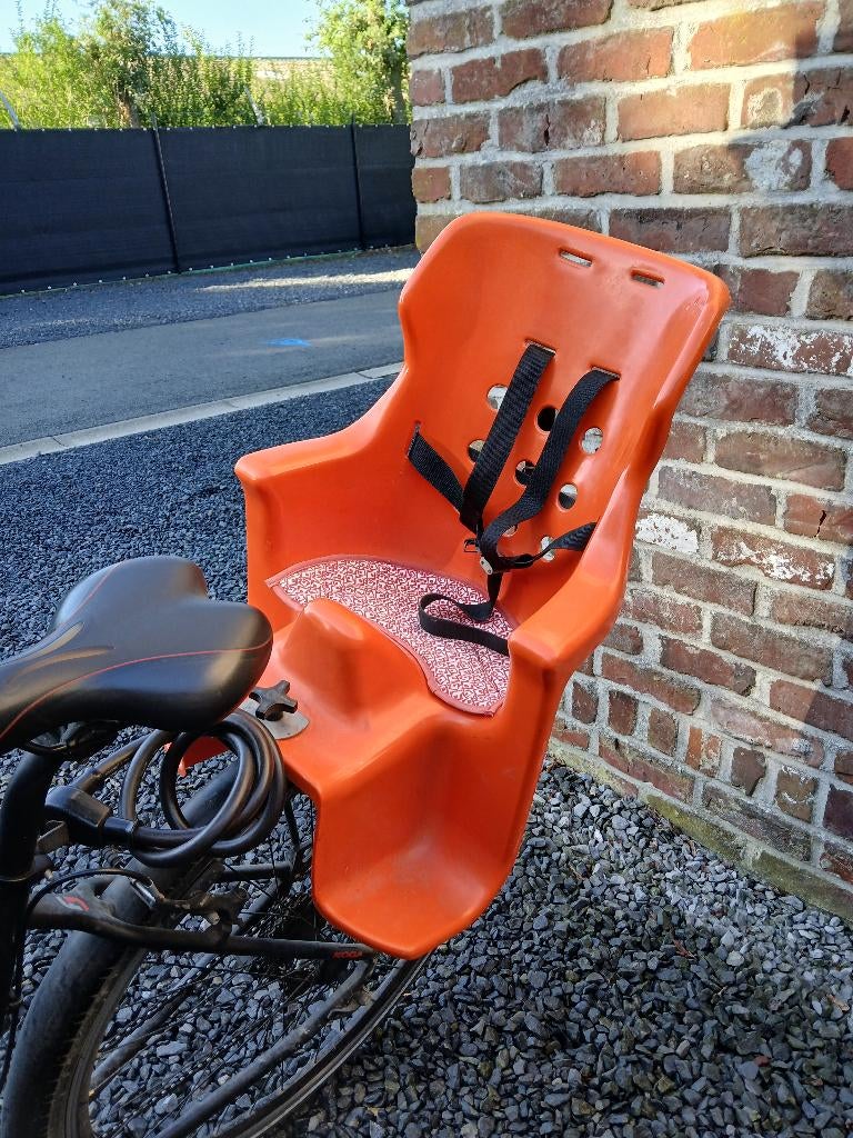 Fietsstoeltje + regencape, Ophalen, Gebruikt