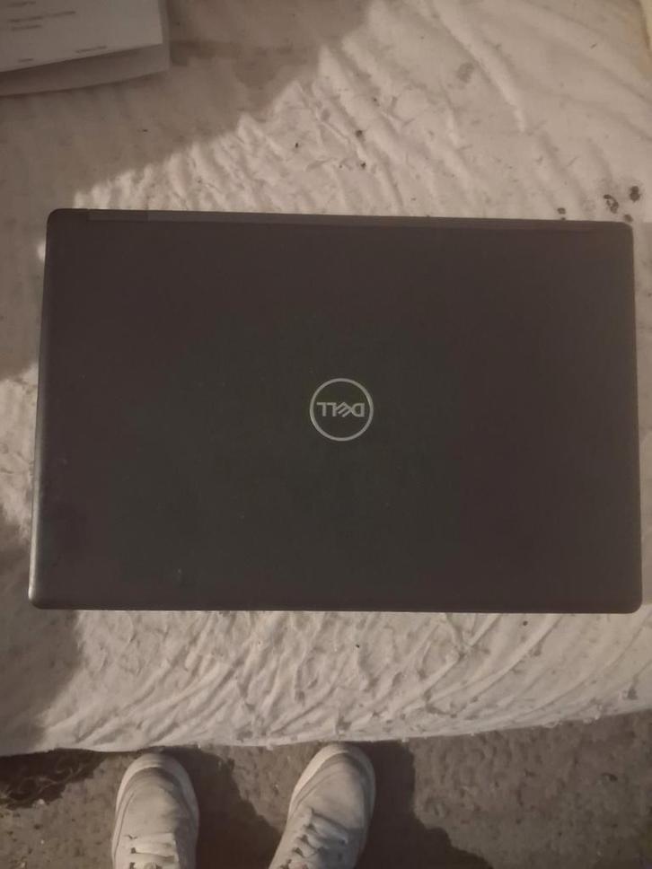 DELL LAPTOP IN NIEUW STAAT MET ZEER GOEDE BATTERIJ, Computers en Software, Windows Laptops, Zo goed als nieuw, 16 inch, HDD, Minder dan 2 Ghz