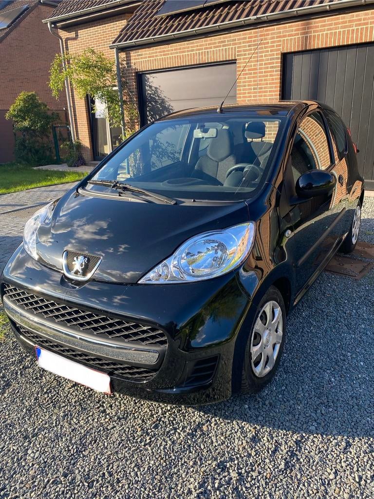 PEUGEOT 107 AUTOMATIQUE, Euro 5, Achat, Vitres électriques, Carnet d'entretien